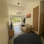 Maison Avec Grand Espace En Hauteur Holiday home Saint-Georges-des-Coteaux