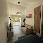 Maison Avec Grand Espace En Hauteur *