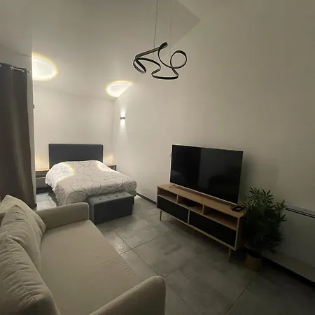 Maison Avec Grand Espace En Hauteur *