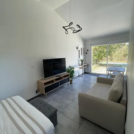 Maison Avec Grand Espace En Hauteur * Saint-Georges-des-Coteaux