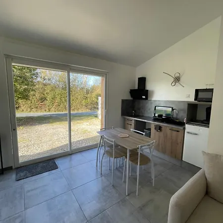 Maison Avec Grand Espace En Hauteur Holiday home Saint-Georges-des-Coteaux