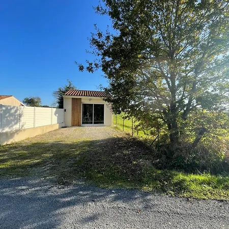 Maison Avec Grand Espace En Hauteur Saint-Georges-des-Coteaux