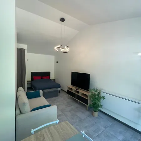 Maison Avec Grand Espace En Hauteur בית נופש *