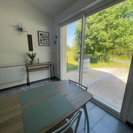 בית נופש Maison Avec Grand Espace En Hauteur Saint-Georges-des-Côteaux