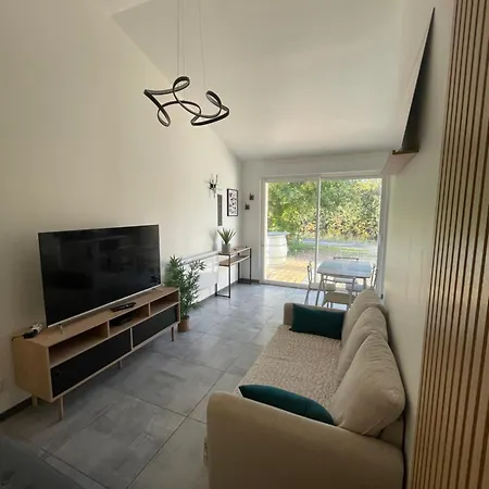 Maison Avec Grand Espace En Hauteur בית נופש Saint-Georges-des-Côteaux