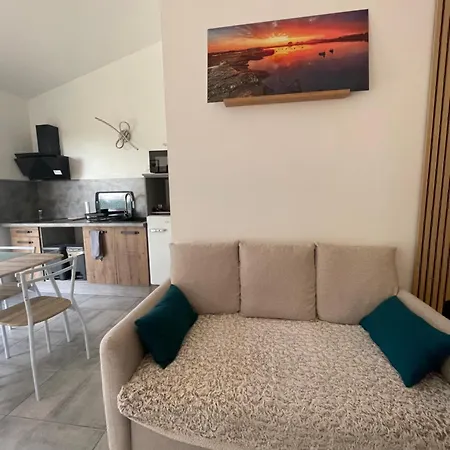 Maison Avec Grand Espace En Hauteur בית נופש *