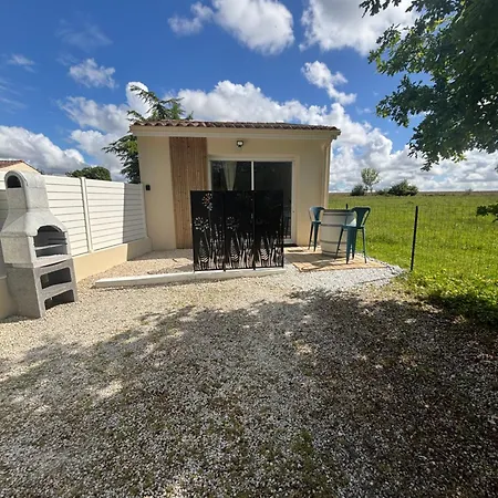 בית נופש Maison Avec Grand Espace En Hauteur Saint-Georges-des-Côteaux