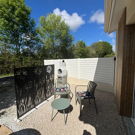 בית נופש Maison Avec Grand Espace En Hauteur
