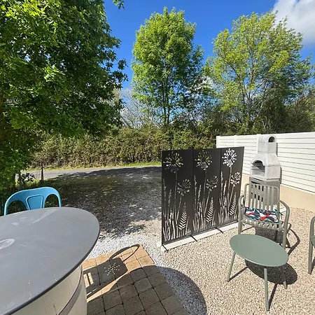 בית נופש Maison Avec Grand Espace En Hauteur Saint-Georges-des-Côteaux