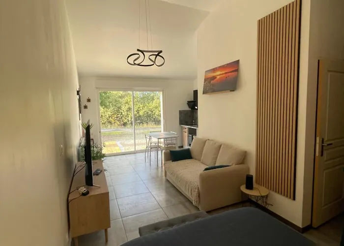 Maison Avec Grand Espace En Hauteur Σπίτι διακοπών Saint-Georges-des-Côteaux